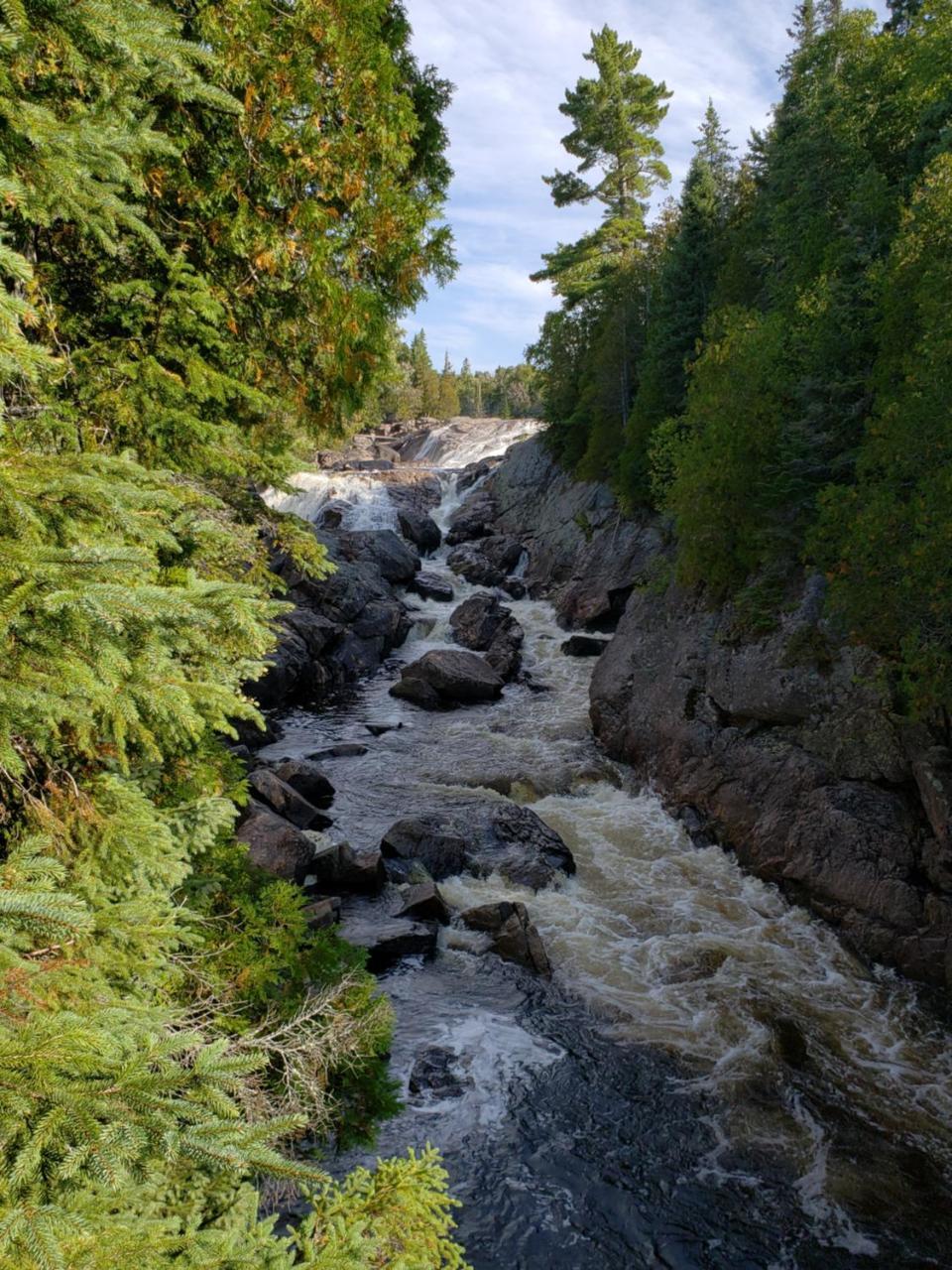 High Falls Motel & Cabins Wawa Esterno foto